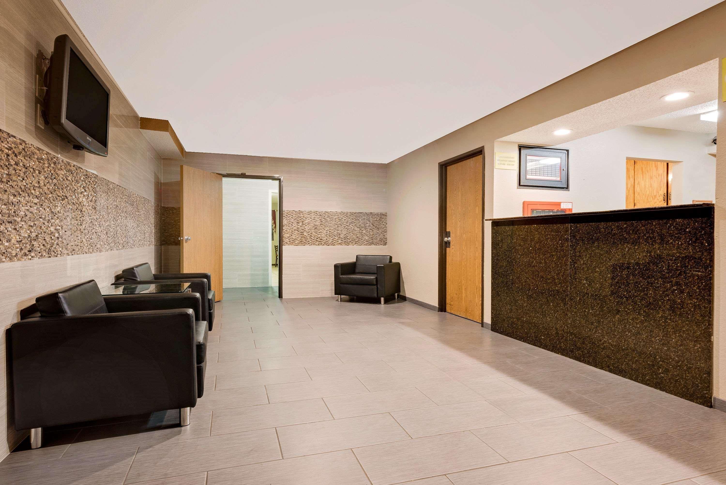 Super 8 By Wyndham Mentor/Cleveland Area Hotel Exterior foto